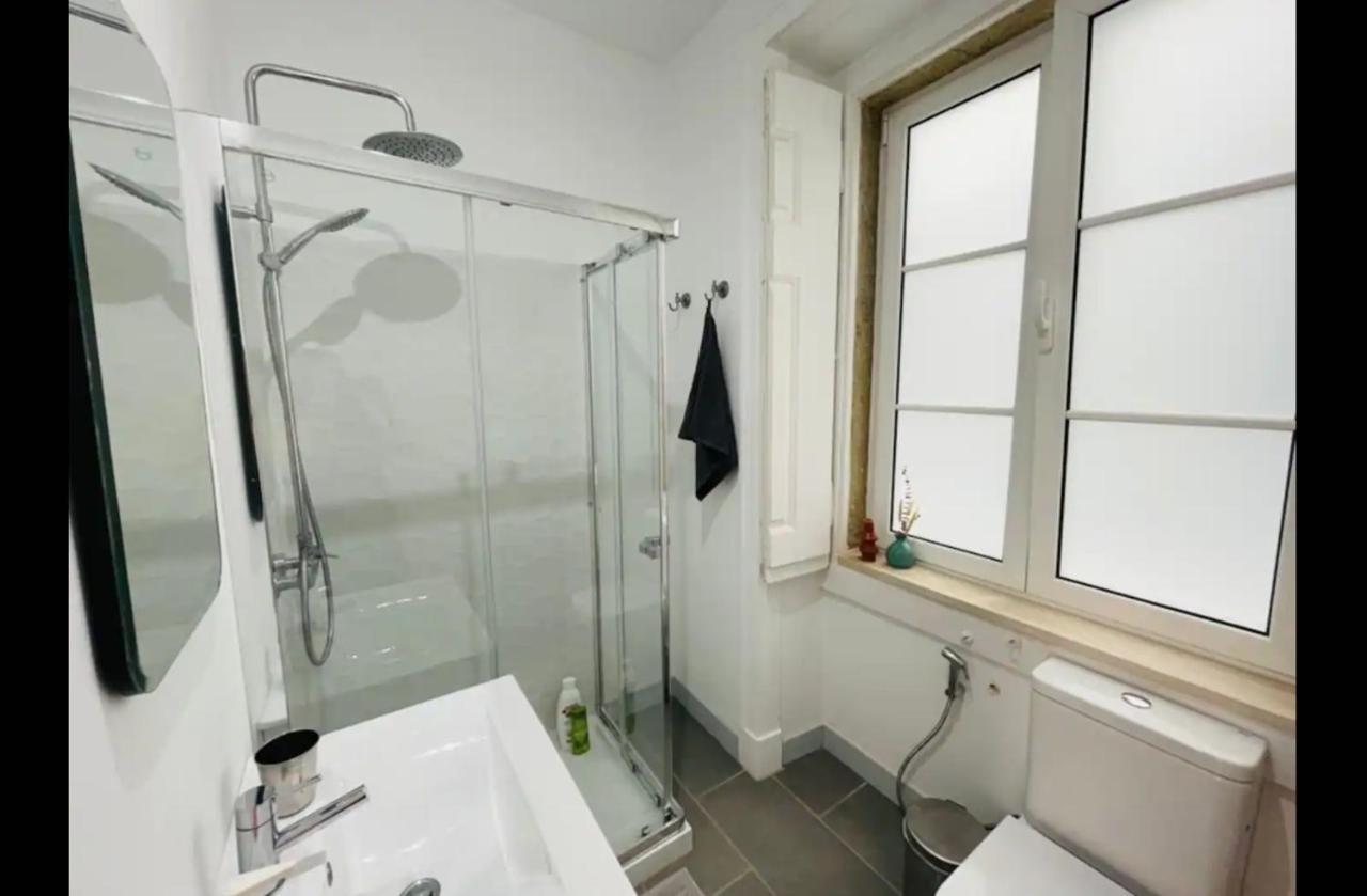 Beautiful And Stylish 5Br In The Heart Of Chiado Lejlighed Lisboa Eksteriør billede